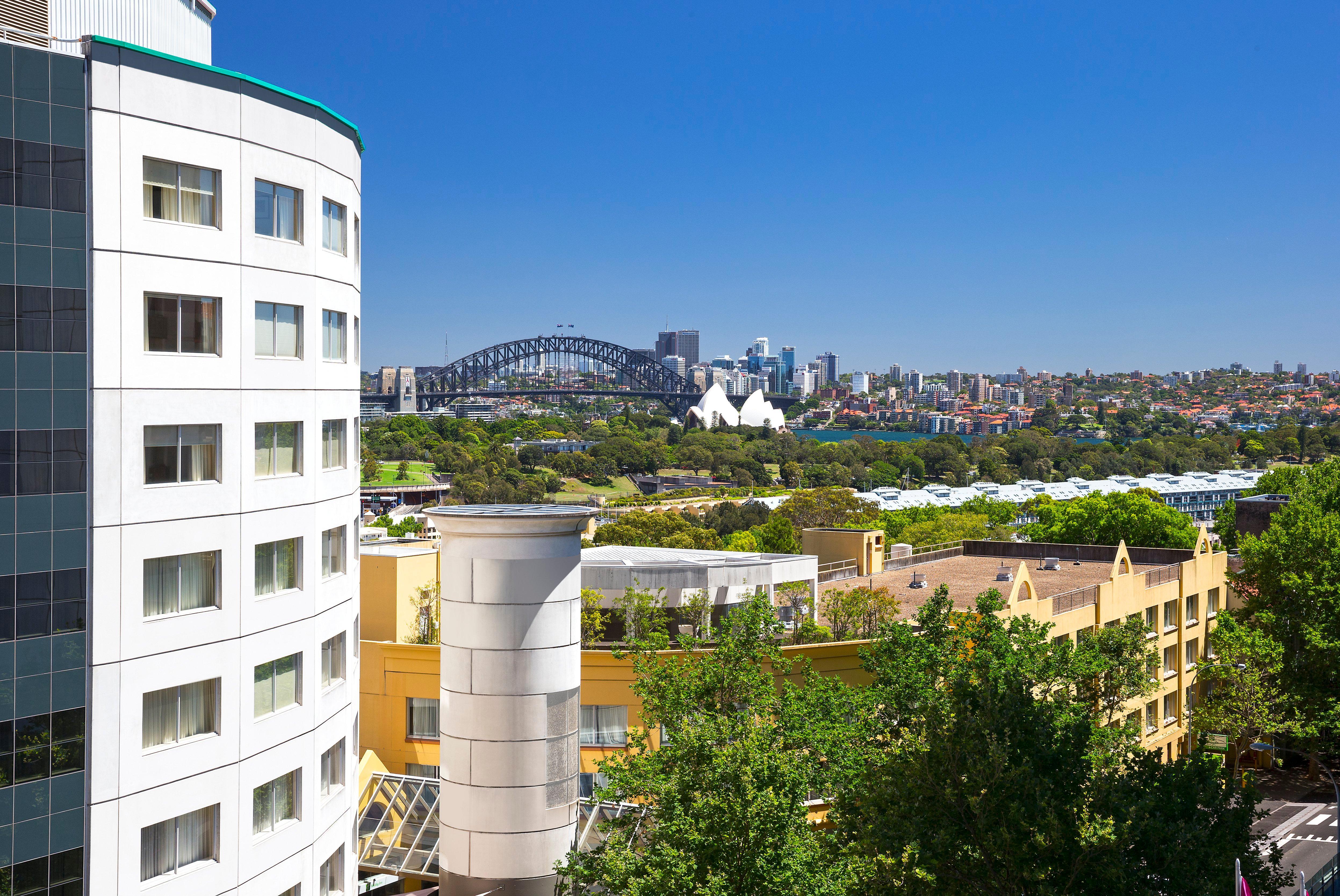 Holiday Inn Sydney Potts Point Экстерьер фото