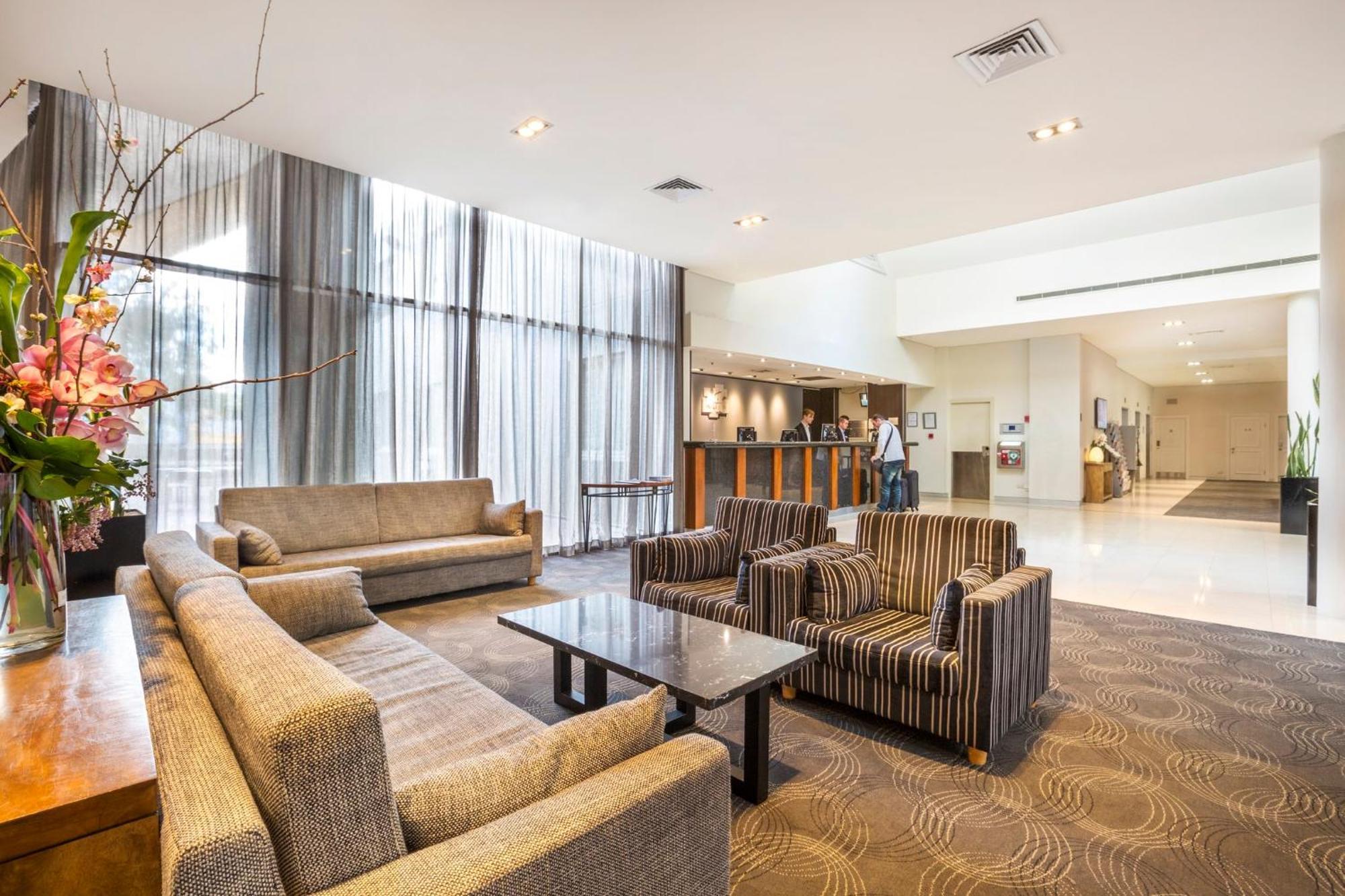 Holiday Inn Sydney Potts Point Экстерьер фото