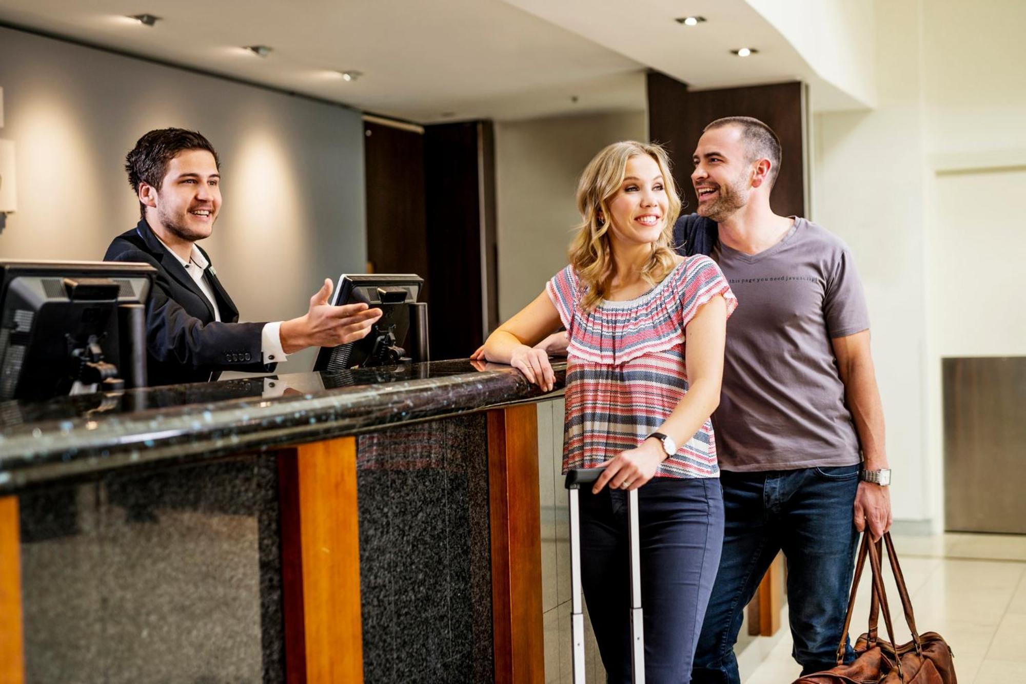 Holiday Inn Sydney Potts Point Экстерьер фото